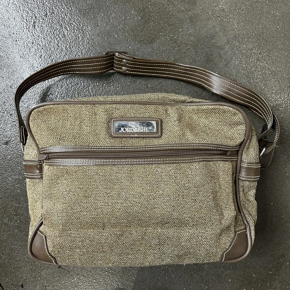 Jordache Beige 17